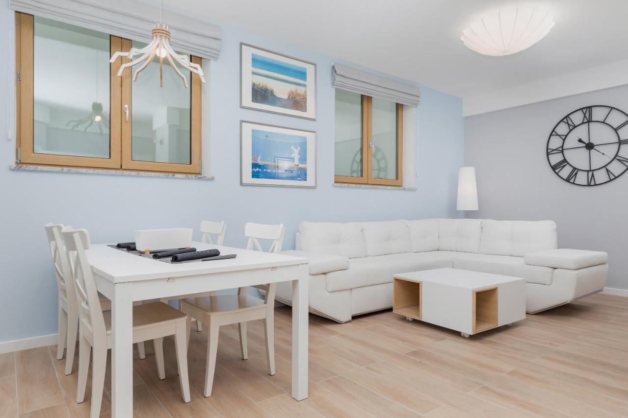 Underground Apartment In A Lux Holiday House Posejdon By Renters Prestige Kolczewo Esterno foto