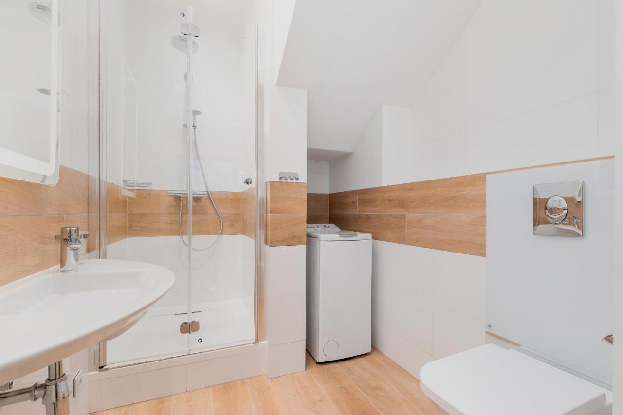 Underground Apartment In A Lux Holiday House Posejdon By Renters Prestige Kolczewo Esterno foto