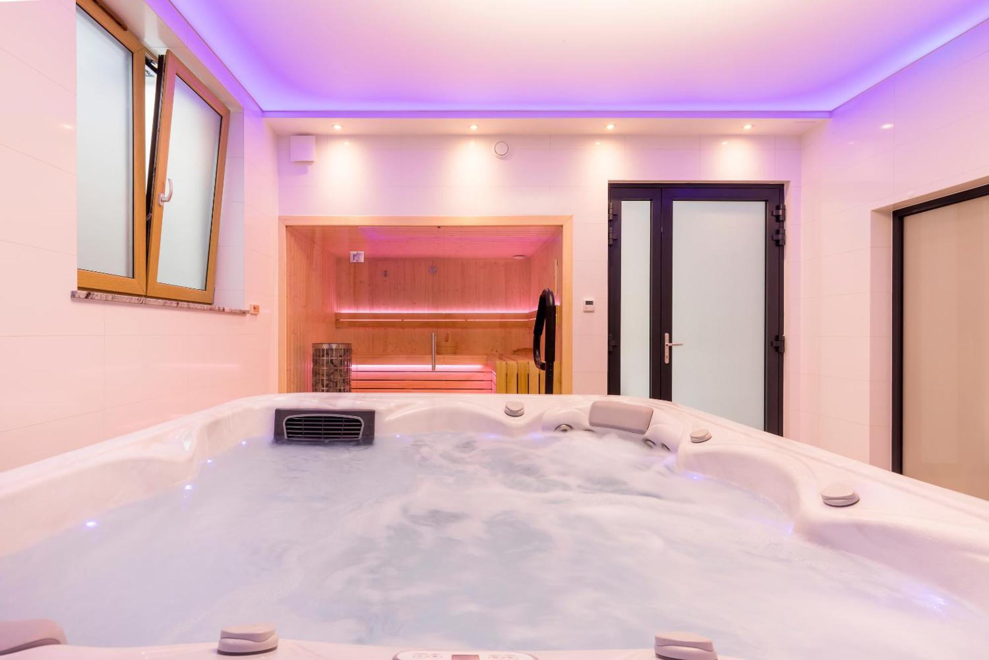 Underground Apartment In A Lux Holiday House Posejdon By Renters Prestige Kolczewo Esterno foto